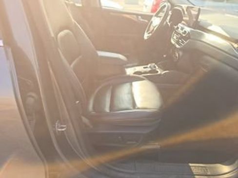 Used 2021 Ford Escape Titanium AWD/4WD image 5