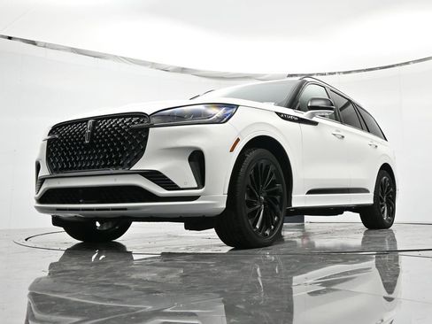 New 2025 Lincoln Aviator Reserve w/ Equipment Group 201A image 36