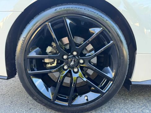 Used 2017 Ford Mustang GT Premium w/ Equipment Group 401A RWD image 22