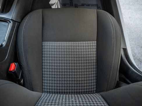 Used 2022 Dodge Charger GT w/ Blacktop Package image 36