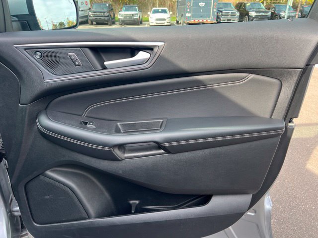 Used 2024 Ford Edge Titanium w/ Equipment Group 301A AWD/4WD image 10