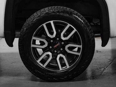 Used 2021 GMC Sierra 1500 AT4 w/ AT4 Preferred Package AWD/4WD image 55