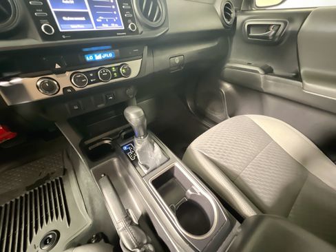 Used 2023 Toyota Tacoma SR AWD/4WD image 25