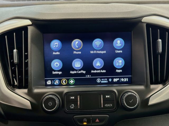 Used 2024 GMC Terrain SLT FWD image 13
