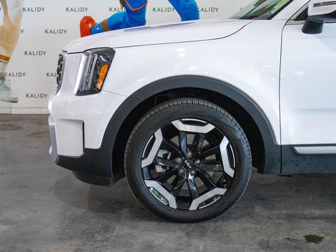 Used 2025 Kia Telluride S AWD/4WD image 17