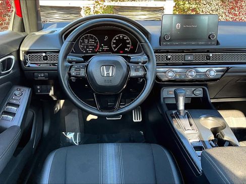 Used 2024 Honda Civic Sport image 5