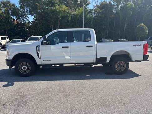 Used 2025 Ford F250 XL image 4