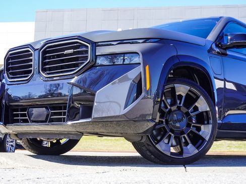 Used 2024 BMW XM image 2