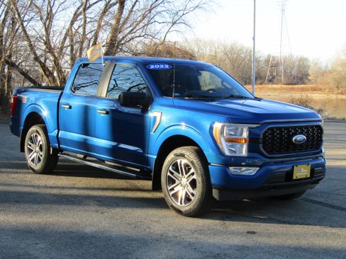 Certified 2022 Ford F150 XL w/ STX Appearance Package image 6
