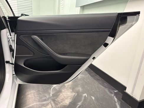 Used 2021 Tesla Model 3 Standard Range Plus RWD image 12
