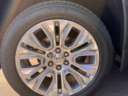 Used 2021 GMC Sierra 1500 Denali w/ Denali Ultimate Package AWD/4WD image 10