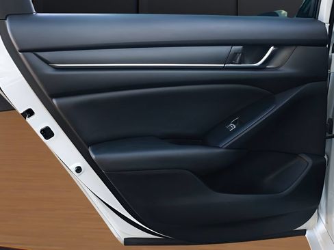 Used 2021 Honda Accord Sport image 35