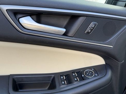 Used 2023 Ford Edge SEL w/ Convenience Package image 16