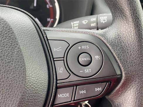 Certified 2025 Toyota RAV4 LE image 25