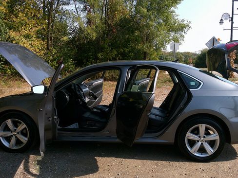 Used 2015 Volkswagen Passat 1.8T Limited Edition image 48