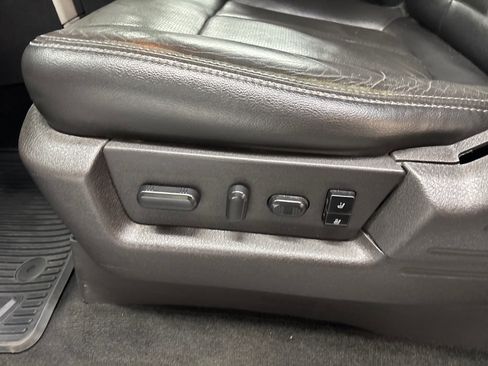 Used 2014 Ford F150 FX4 w/ Equipment Group 402A Luxury image 15