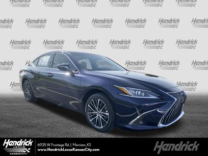 New 2025 Lexus ES 350 w/ Premium Package