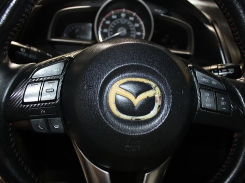 Used 2016 MAZDA MAZDA3 i Touring FWD image 20