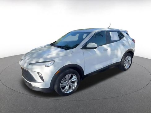 Used 2025 Buick Encore GX Preferred FWD image 8