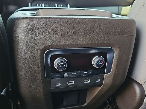 Used 2023 Chevrolet Tahoe Z71 AWD/4WD image 18