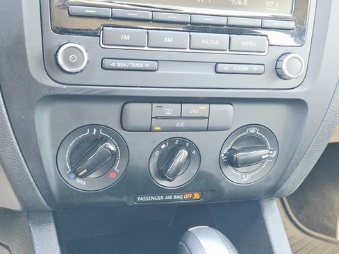 Used 2014 Volkswagen Jetta S FWD image 22