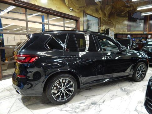 Used 2021 BMW X5 xDrive40i w/ M Sport Package image 4