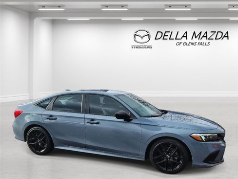 Used 2023 Honda Civic Sport image 2