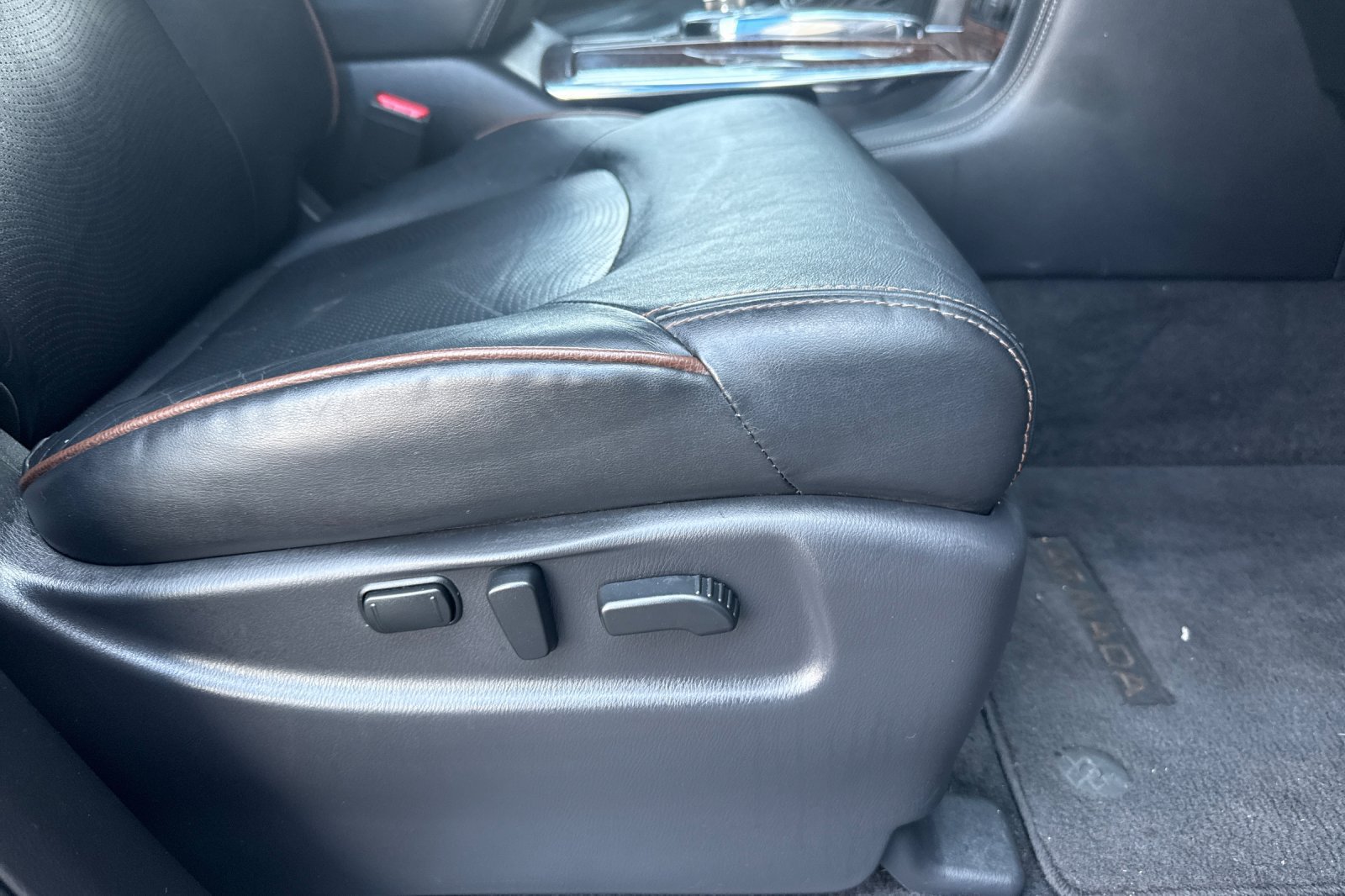 Used 2020 Nissan Armada SL w/ Premium Package AWD/4WD image 23