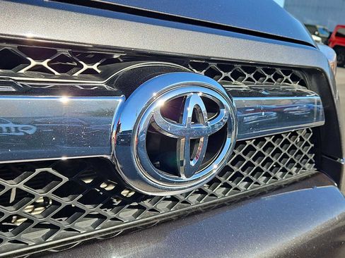 Used 2011 Toyota 4Runner SR5 image 12