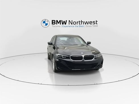 New 2026 BMW 330i xDrive Sedan w/ Convenience Package image 7