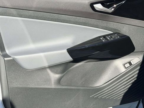 Used 2022 Volkswagen ID.4 Pro S image 14