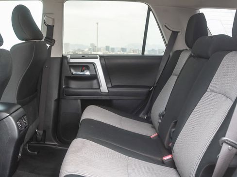 Used 2020 Toyota 4Runner SR5 image 20