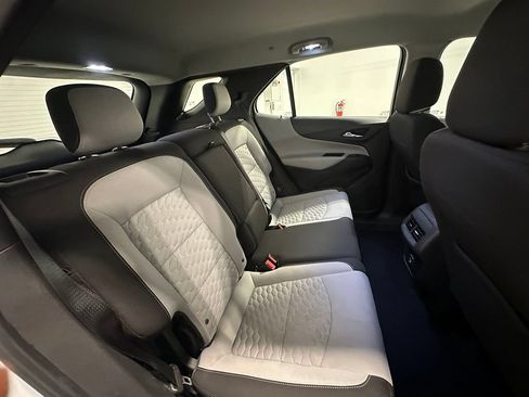 Used 2020 Chevrolet Equinox LS AWD/4WD image 22