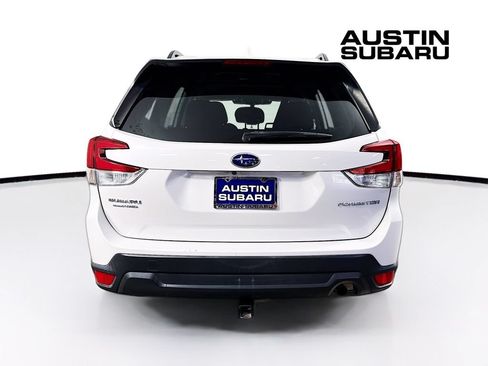 Used 2022 Subaru Forester Premium AWD/4WD image 6