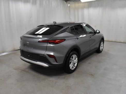 Used 2024 Buick Envista Preferred image 5