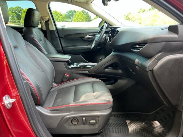 Used 2022 Buick Envision Essence w/ Technology Package II FWD image 24