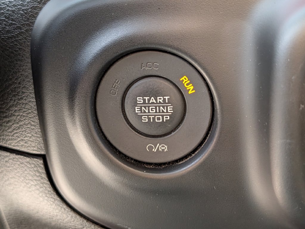 Used 2021 Jeep Wrangler Unlimited Rubicon w/ Cold Weather Group AWD/4WD image 18