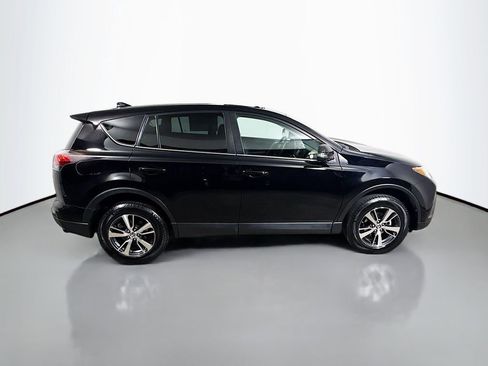 Certified 2018 Toyota RAV4 XLE FWD image 8