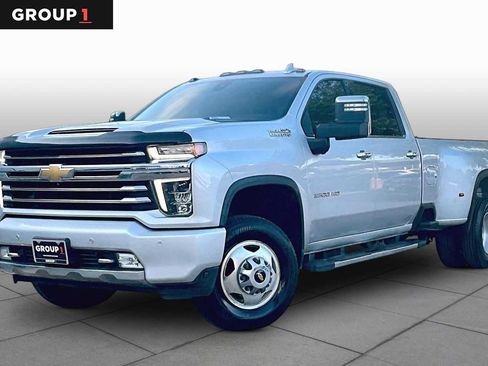 Used 2022 Chevrolet Silverado 3500 High Country w/ Technology Package AWD/4WD image 1