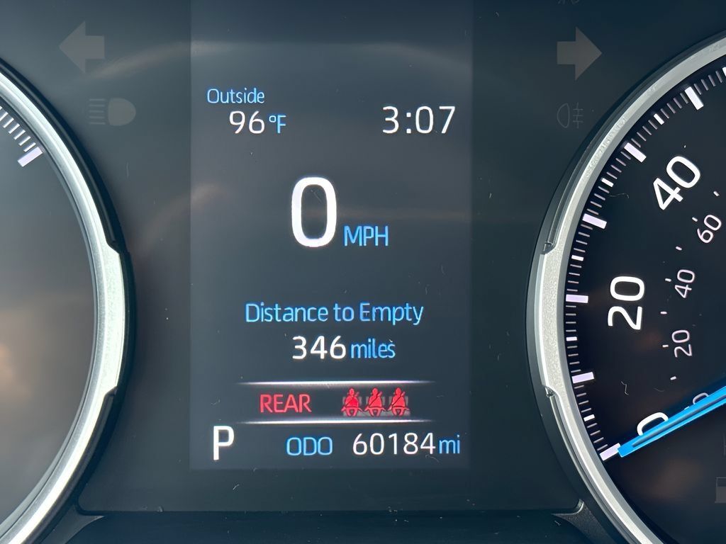 Used 2022 Toyota RAV4 LE AWD/4WD image 19