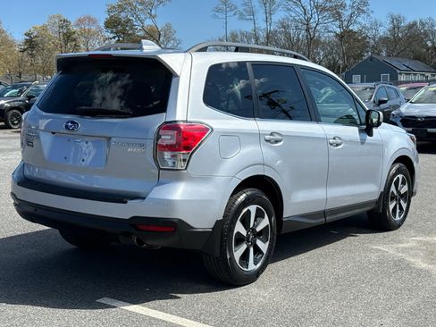 Used 2017 Subaru Forester 2.5i Limited AWD/4WD image 7