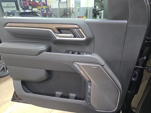 New 2026 Chevrolet Silverado 2500 High Country w/ High Country Premium Package AWD/4WD image 29