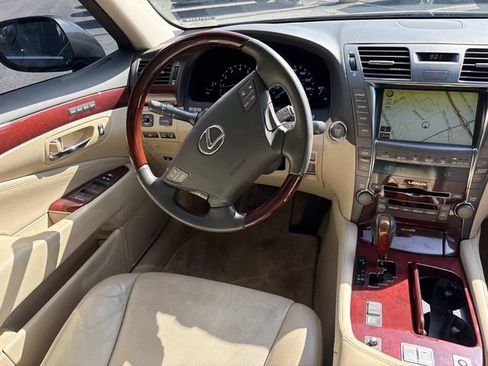 Used 2008 Lexus LS 460 RWD image 12