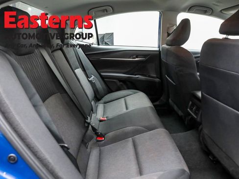 Used 2025 Toyota Camry LE w/ Convenience Package image 21