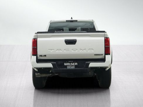 Used 2026 Toyota Tacoma TRD Off-Road AWD/4WD image 4