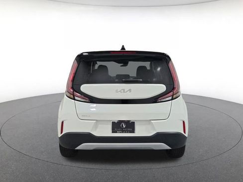 Used 2023 Kia Soul LX w/ Option Group 015 FWD image 6