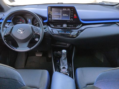 Used 2021 Toyota C-HR XLE image 21