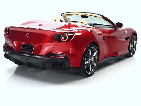 Used 2023 Ferrari Portofino M RWD image 8