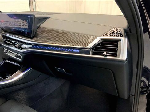 Used 2026 BMW X5 M60i image 18