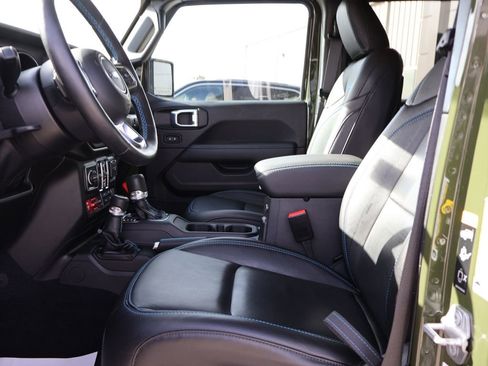 Used 2023 Jeep Wrangler Unlimited Rubicon 4xe w/ Dual Top Group image 22